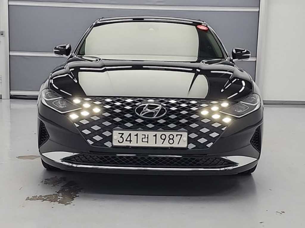 HYUNDAI Grandeur - Vista 2