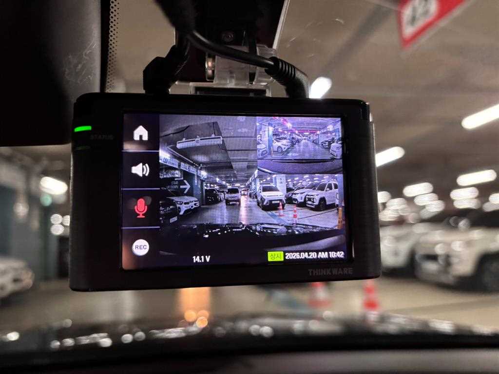 Genesis G80 - Vista 9