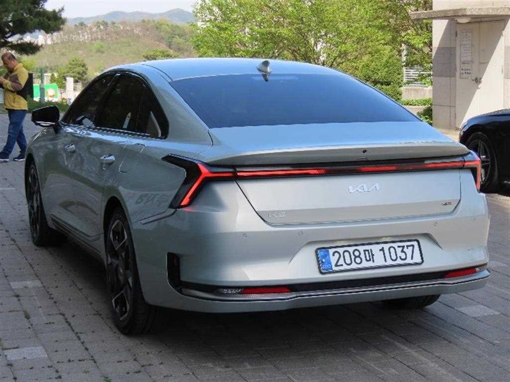 KIA K8 - Vista 4