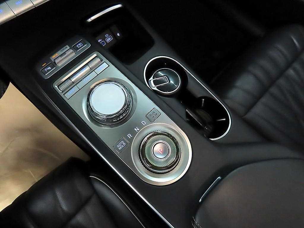 Genesis GV70 - Vista 10