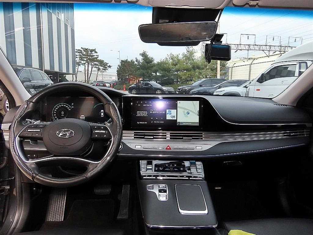 HYUNDAI Grandeur - Vista 7