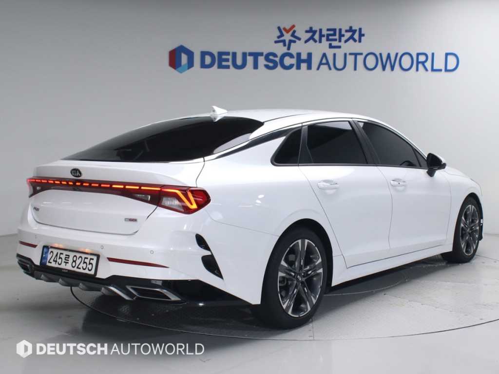 KIA K5 - Vista 2