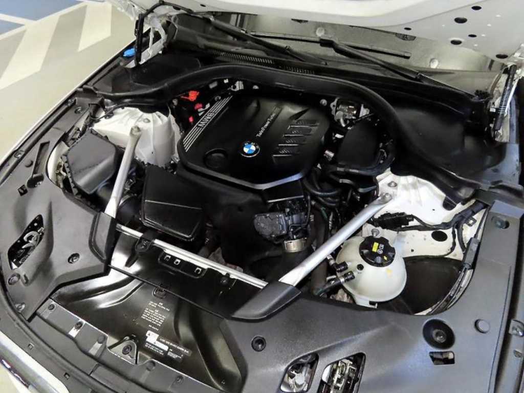 BMW 5 Series 2020 Blanco - Importación desde Corea - HF Imports Iquique - Foto 19
