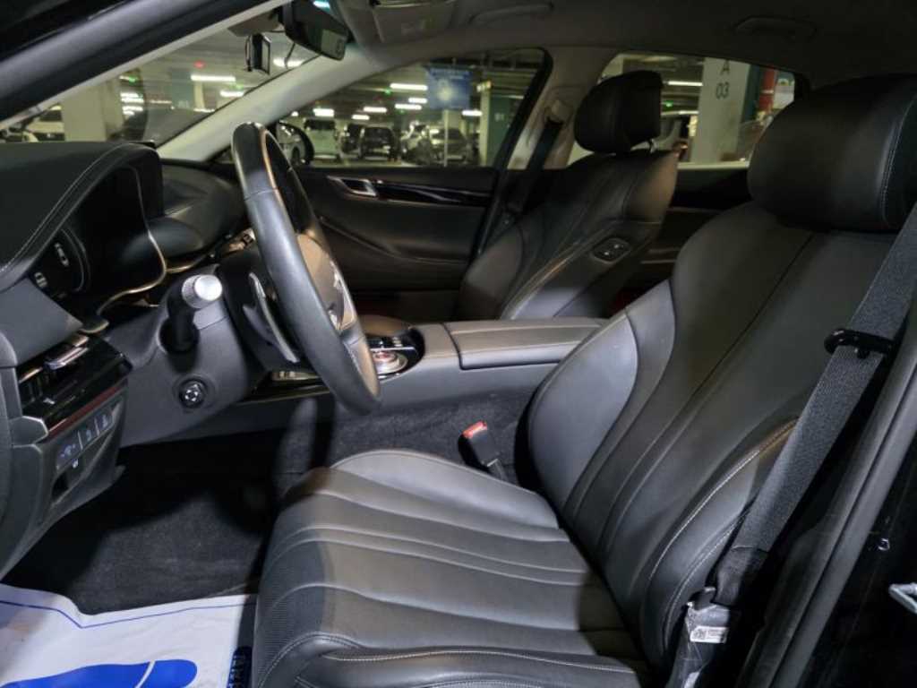 Genesis G80 - Vista 8