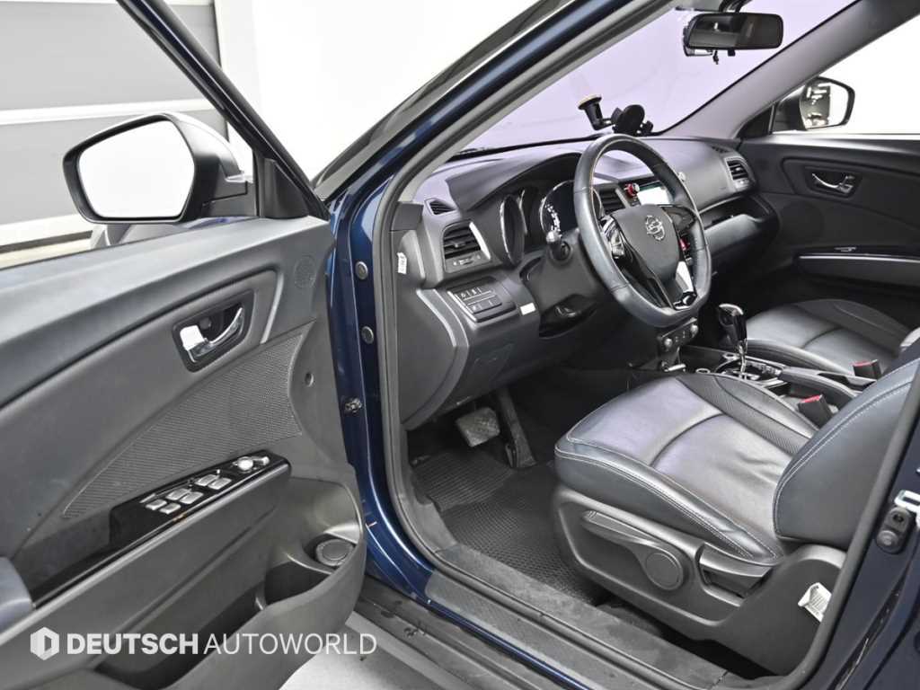 Ssangyong Tivoli - Vista 11