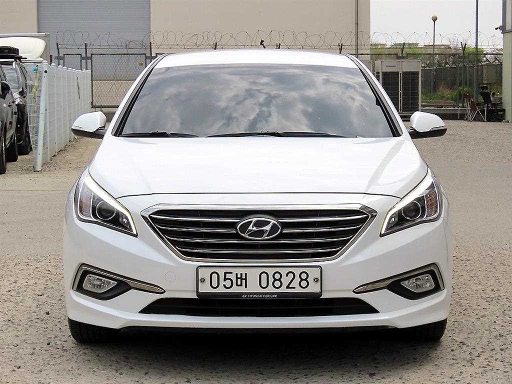 HYUNDAI Sonata - Vista 2