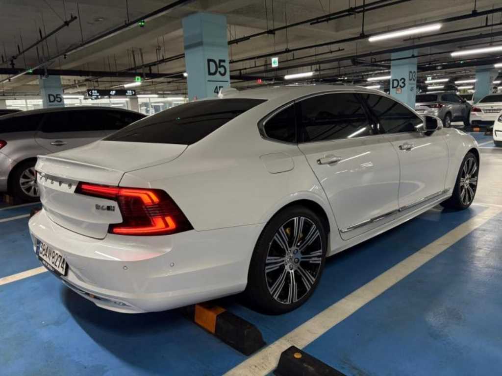 Volvo S90 - Vista 8
