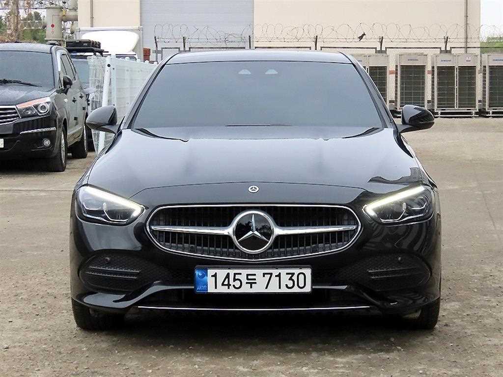 Mercedes Benz C Class 2022 Negro - Importación desde Corea - HF Imports Iquique - Foto 1