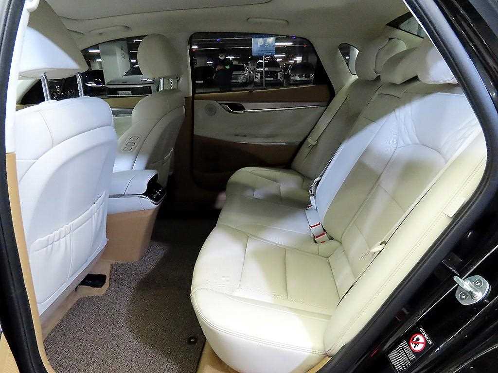 HYUNDAI Grandeur - Vista 8