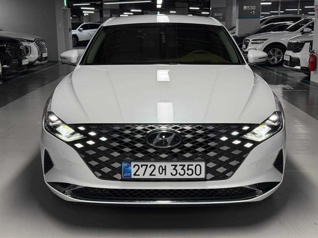 HYUNDAI Grandeur - Vista 2