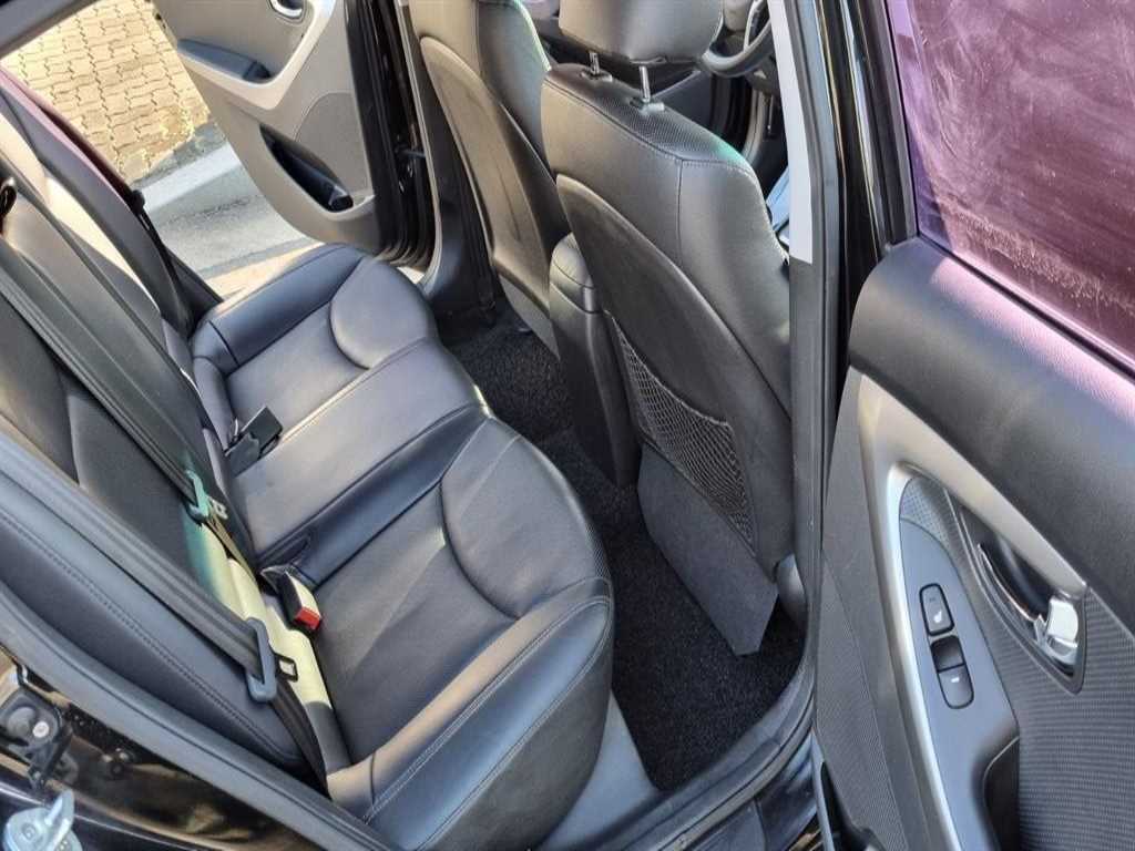 HYUNDAI Avante 2013 Negro - Importación desde Corea - HF Imports Iquique - Foto 13