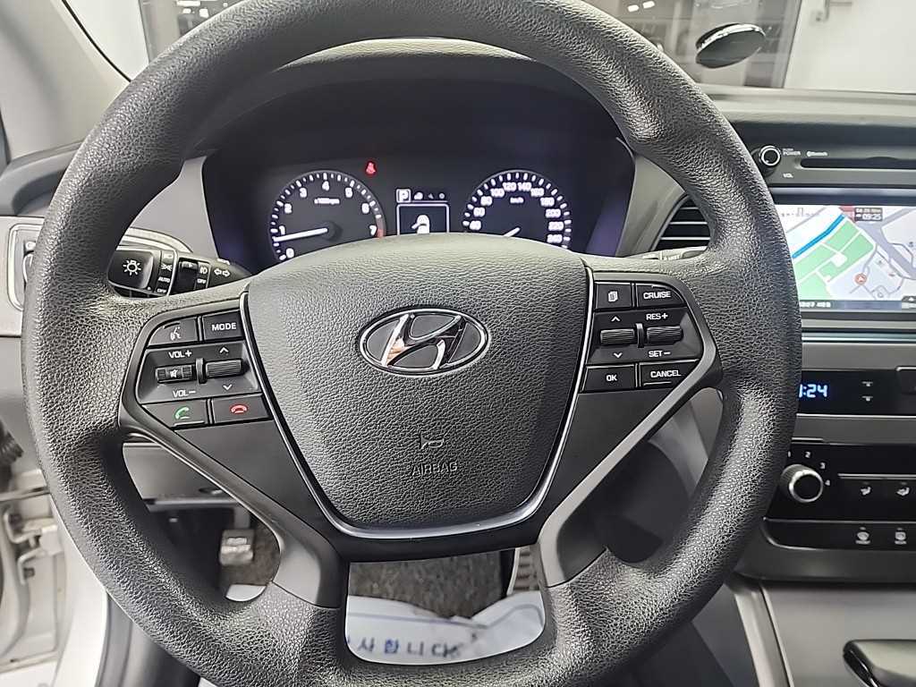 HYUNDAI Sonata - Vista 9