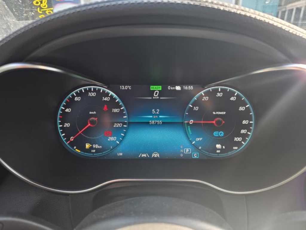 Mercedes Benz GLC Class - Vista 7