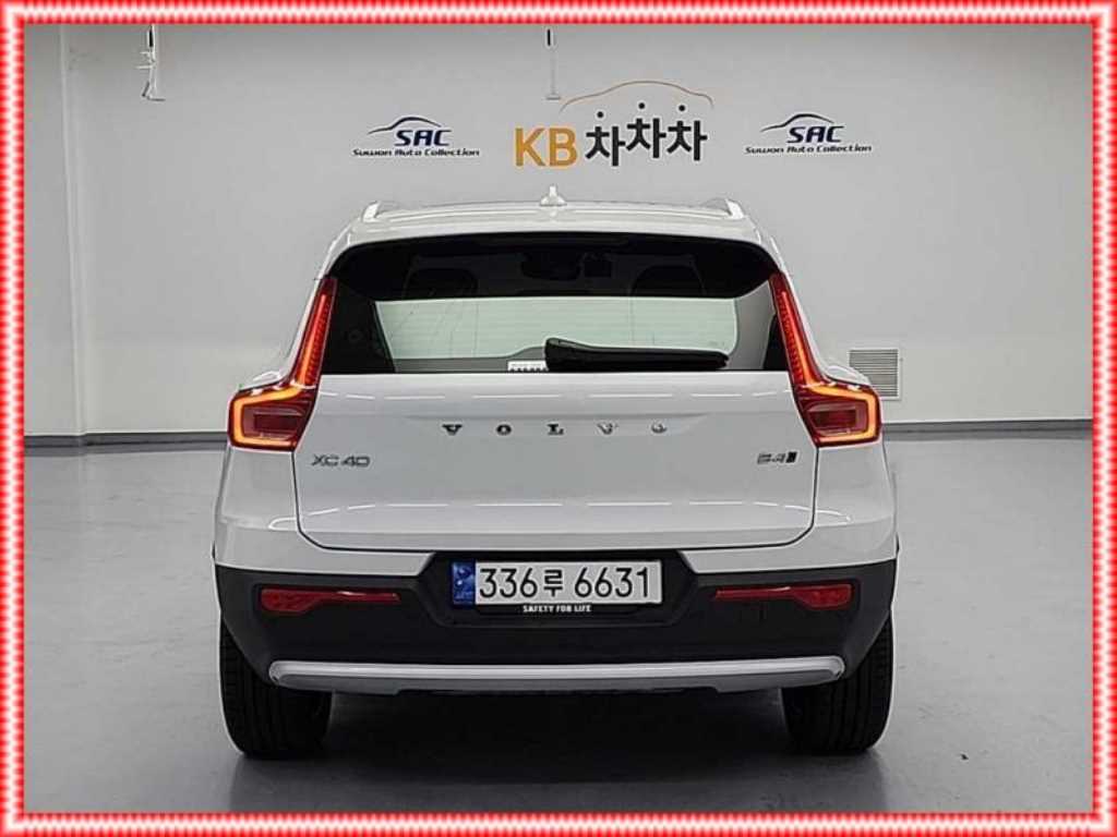 Volvo XC40 - Vista 3