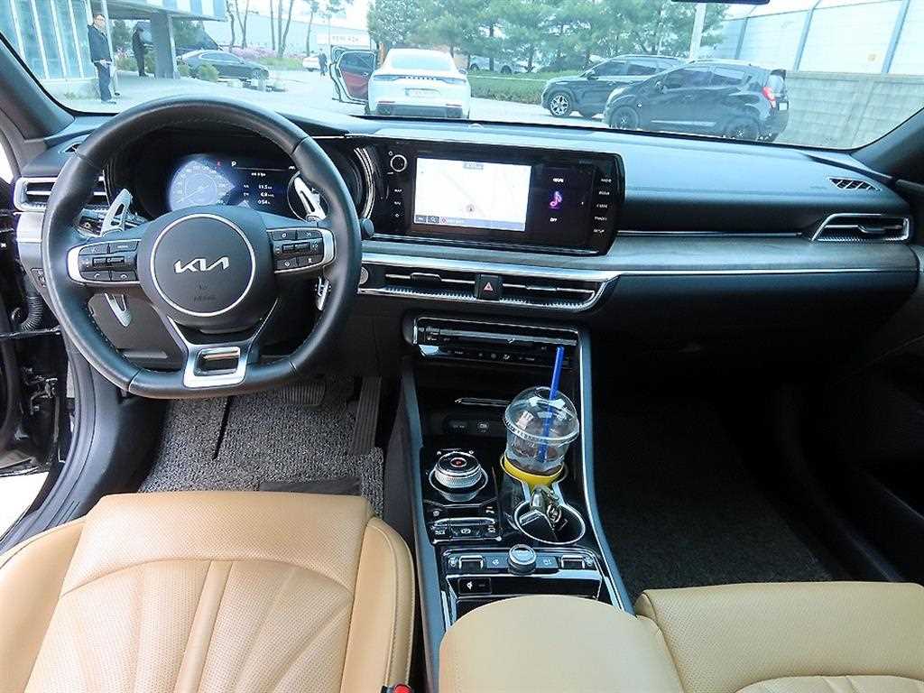 KIA K5 - Vista 7