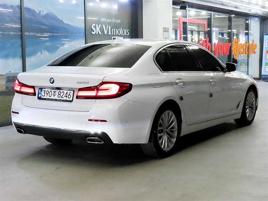 BMW 5 Series - Vista 4