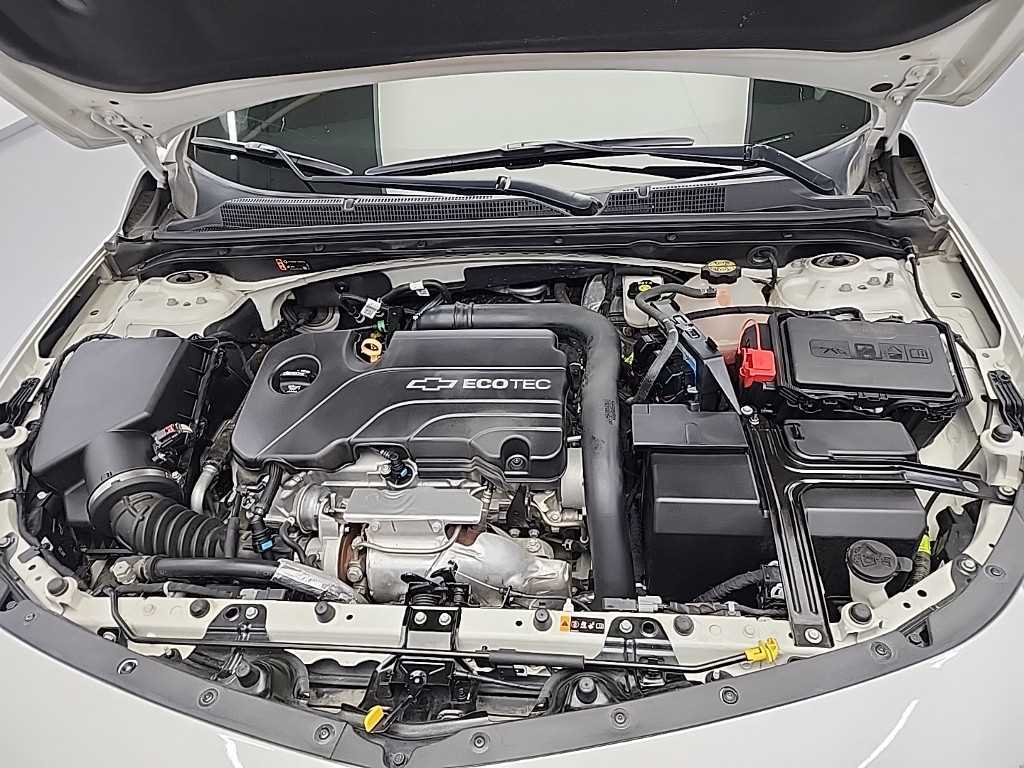 Chevrolet Malibu - Vista 5