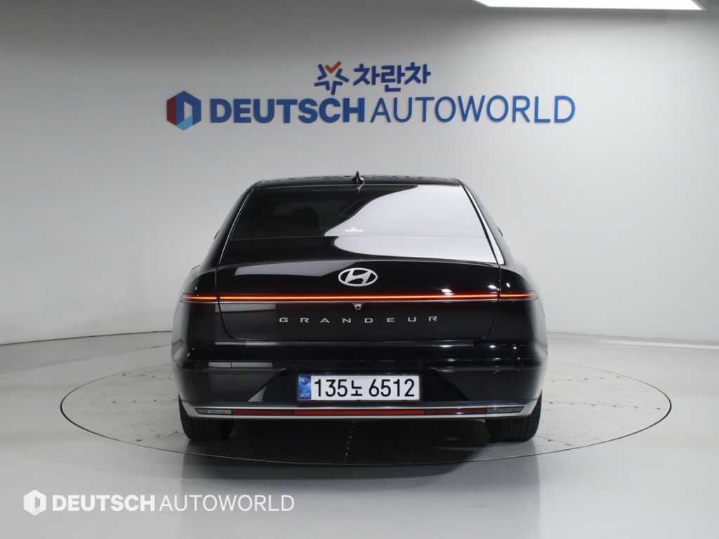HYUNDAI Grandeur - Vista 4