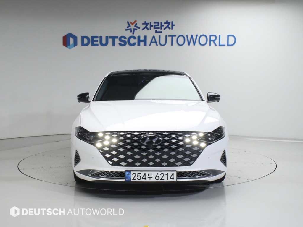 HYUNDAI Grandeur - Vista 3