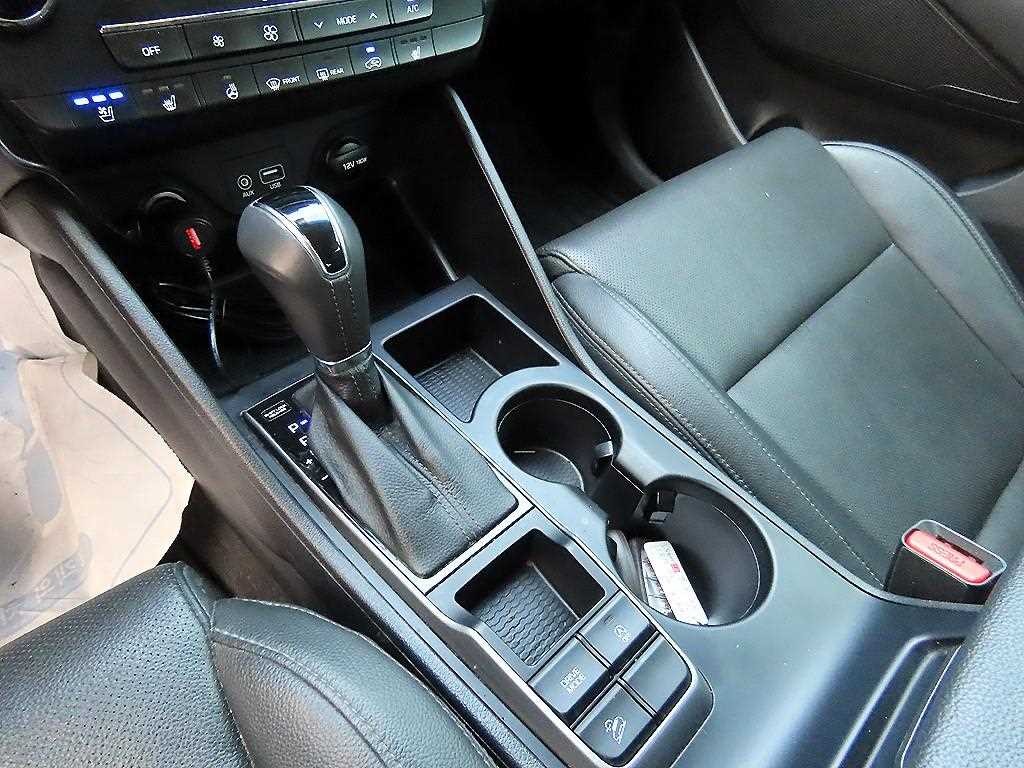 HYUNDAI Tucson - Vista 10