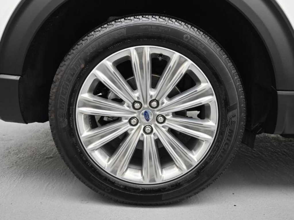Ford Explorer - Vista 5