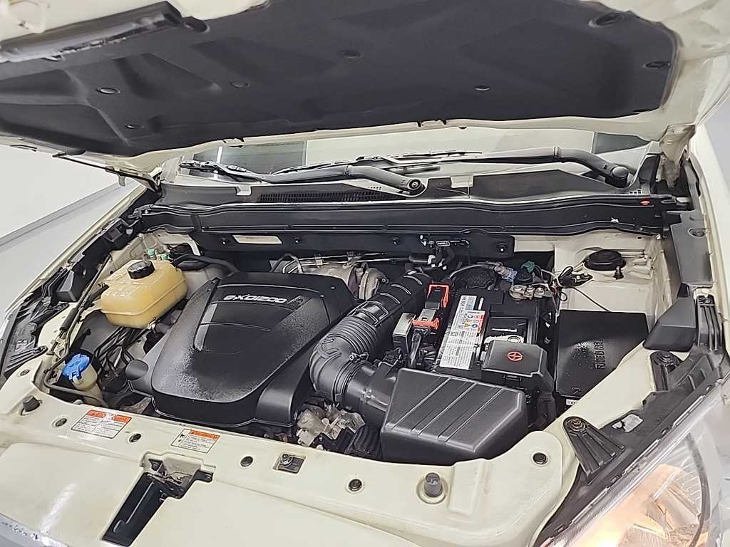 Ssangyong Korando - Vista 5
