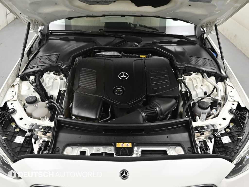 Mercedes Benz C Class - Vista 6