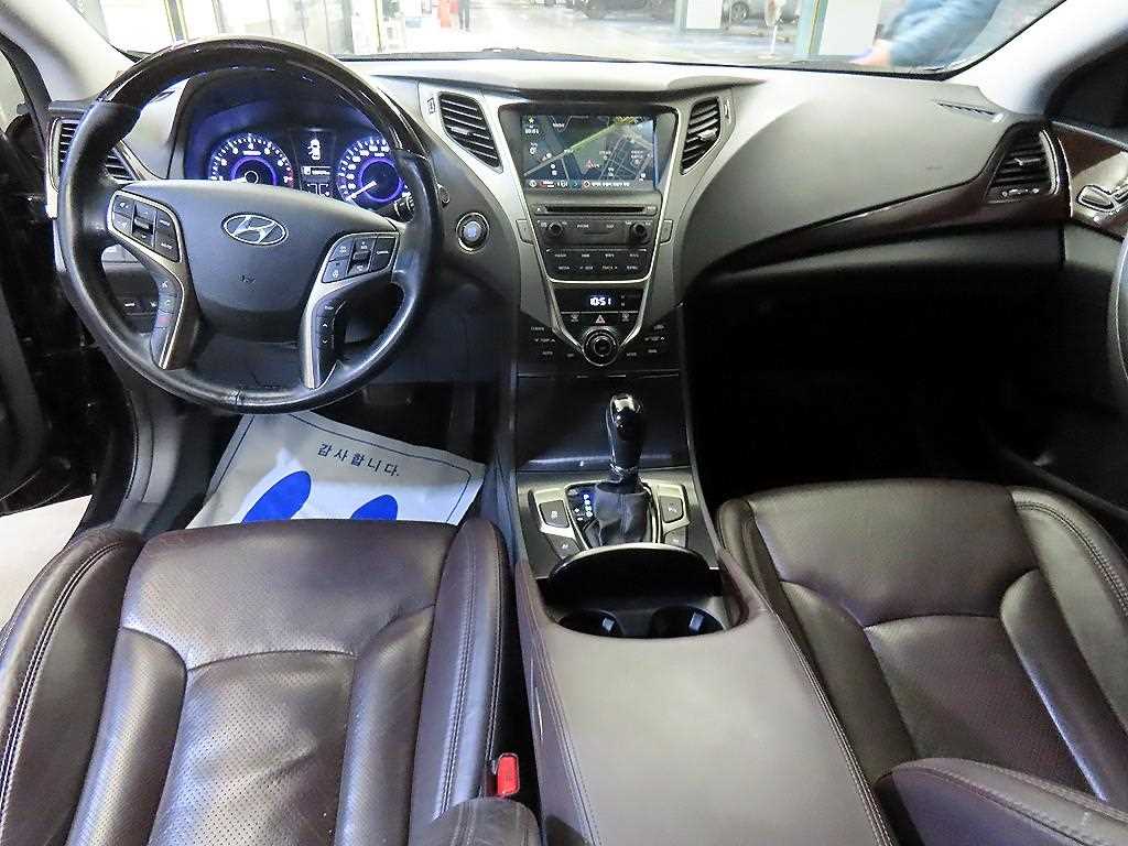 HYUNDAI Grandeur - Vista 10