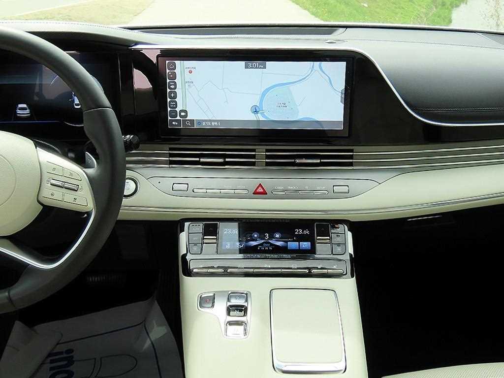 HYUNDAI Grandeur - Vista 10