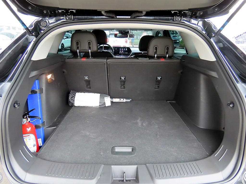 Chevrolet Trax 2025 Negro - Importación desde Corea - HF Imports Iquique - Foto 16