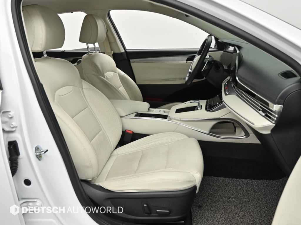 HYUNDAI Grandeur - Vista 9