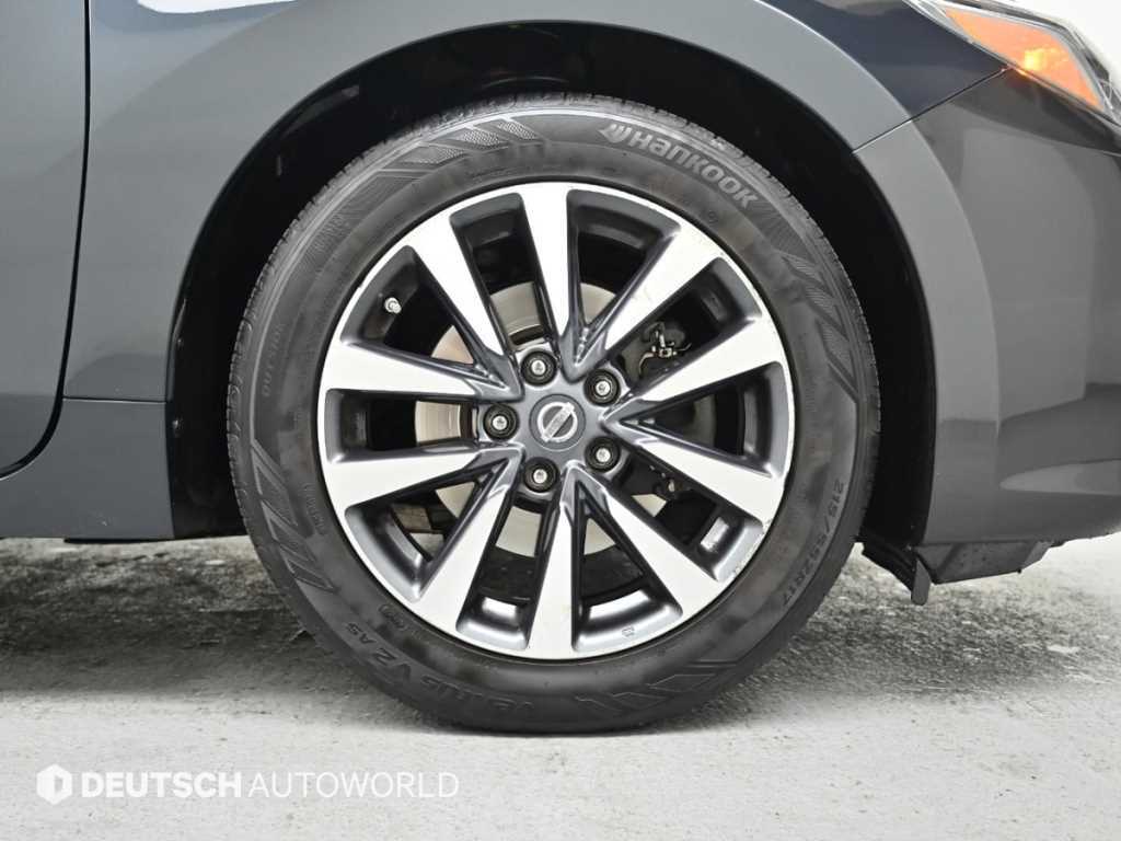 Nissan Altima - Vista 5