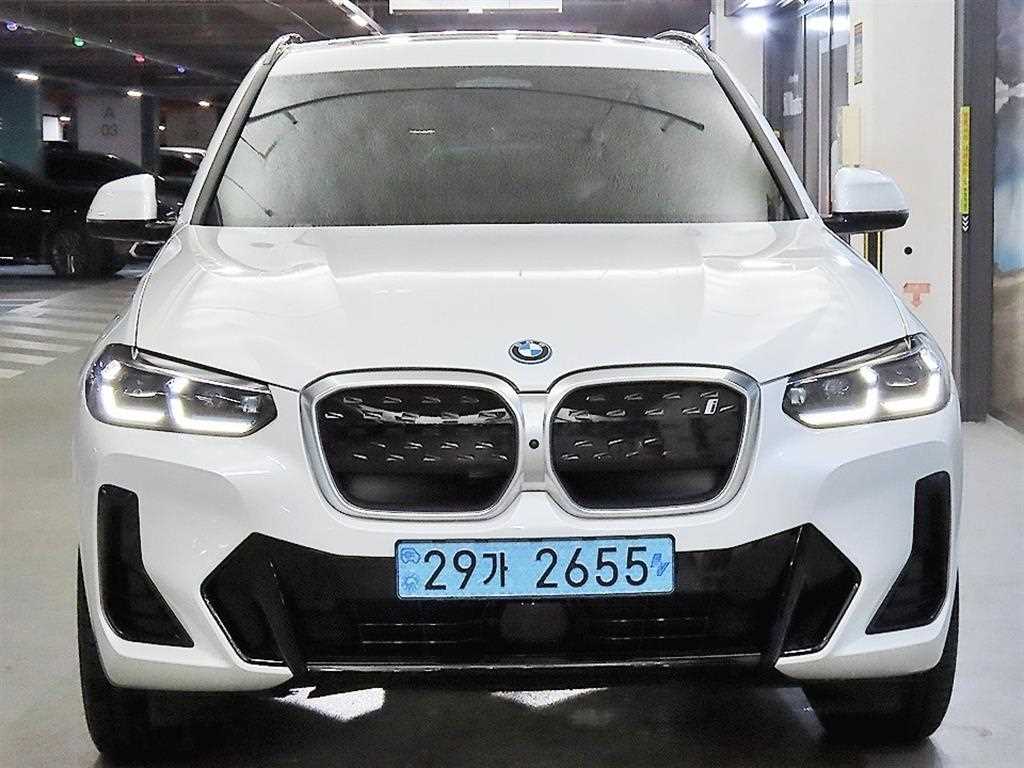 BMW iX3 - Vista 2