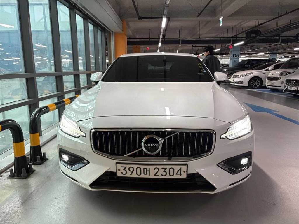 Volvo S60 2020 Blanco - Importación desde Corea - HF Imports Iquique - Foto 1