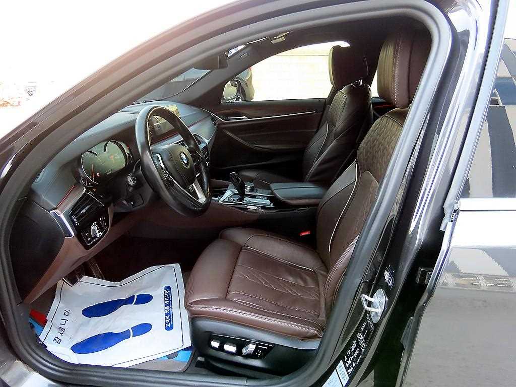 BMW 5 Series - Vista 5