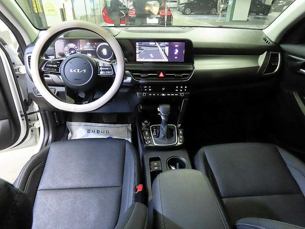 KIA Seltos - Vista 10