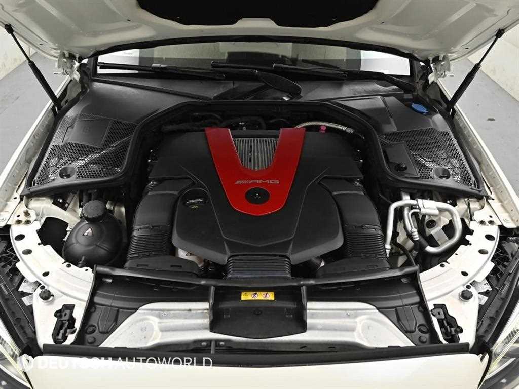 Mercedes Benz C Class - Vista 6