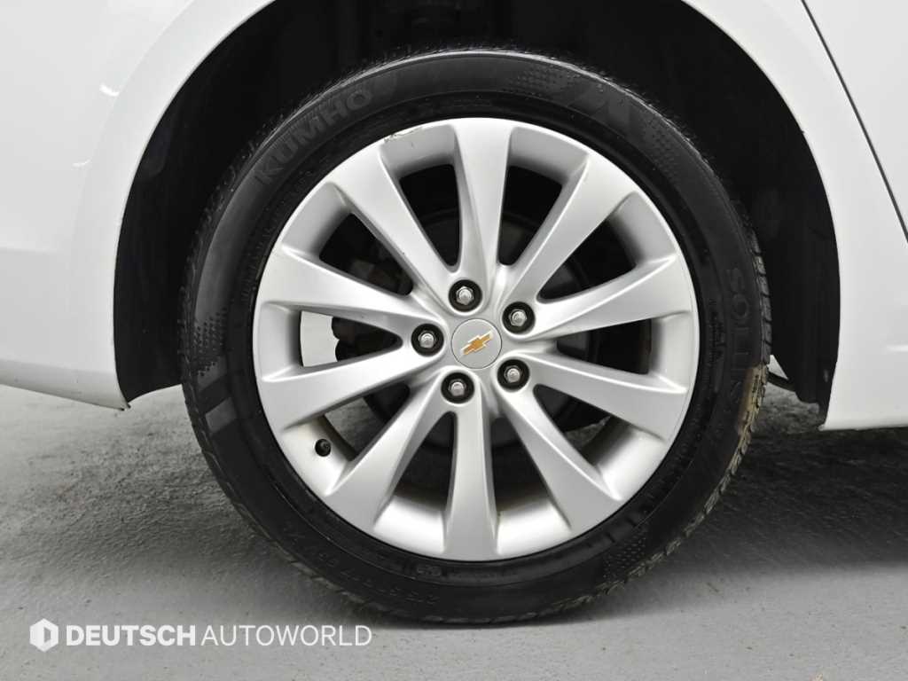 Chevrolet Cruise - Vista 5