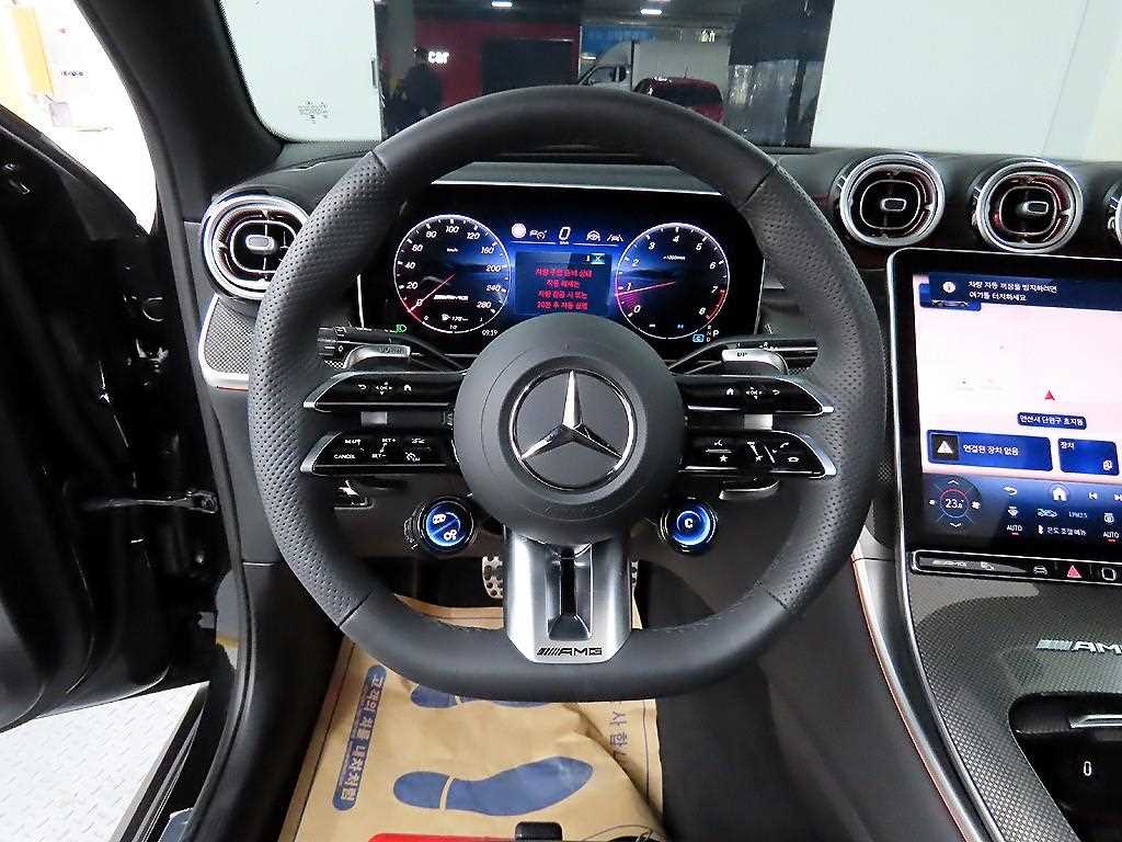 Mercedes Benz GLC Class - Vista 9