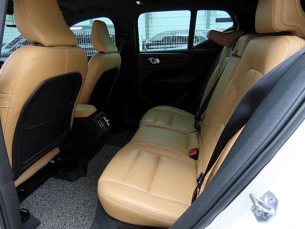 Volvo XC40 - Vista 6