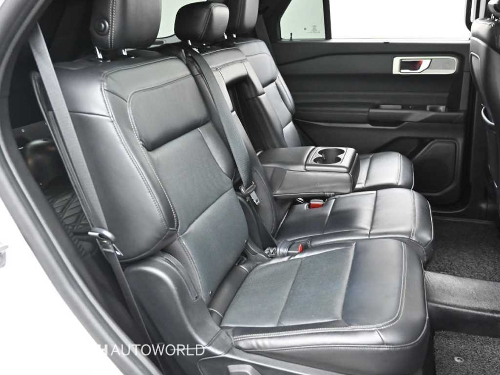 Ford Explorer - Vista 12