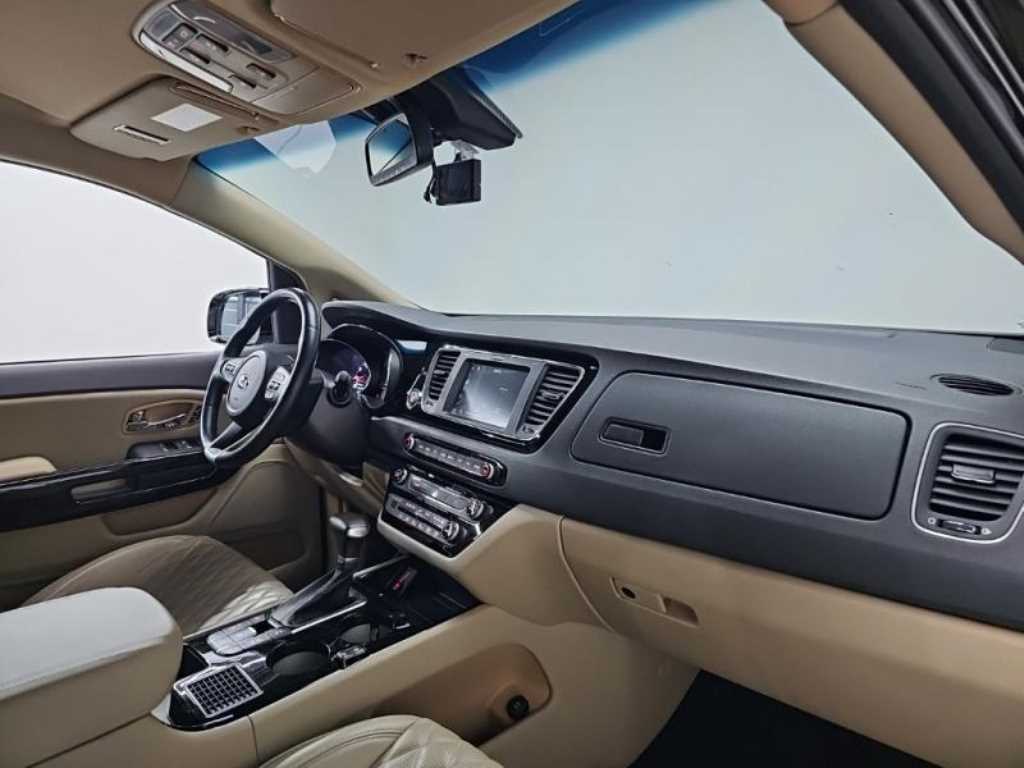 KIA Carnival 2019 Negro - Importación desde Corea - HF Imports Iquique - Foto 19