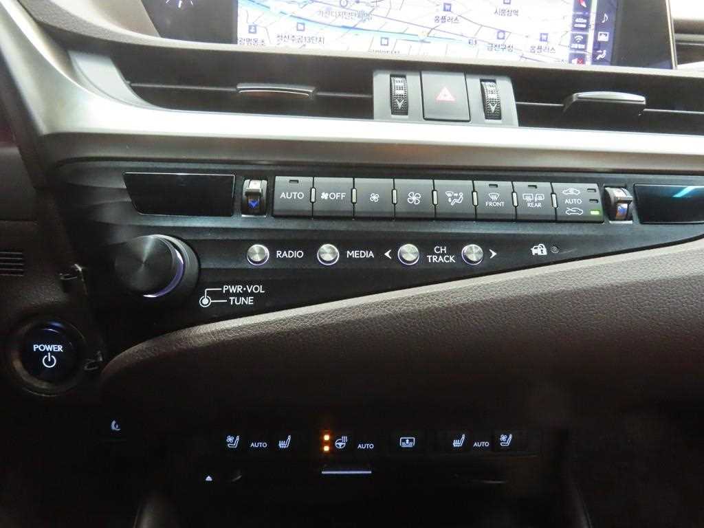 Lexus ES 2019 Gris - Importación desde Corea - HF Imports Iquique - Foto 13