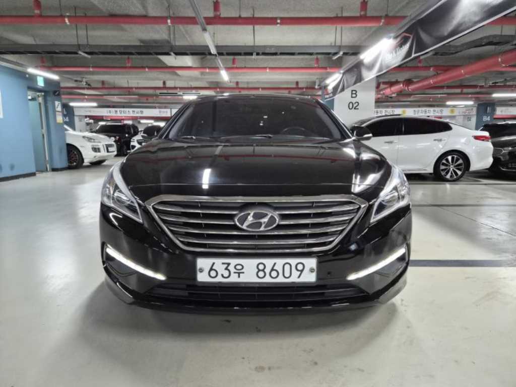 HYUNDAI Sonata - Vista 2