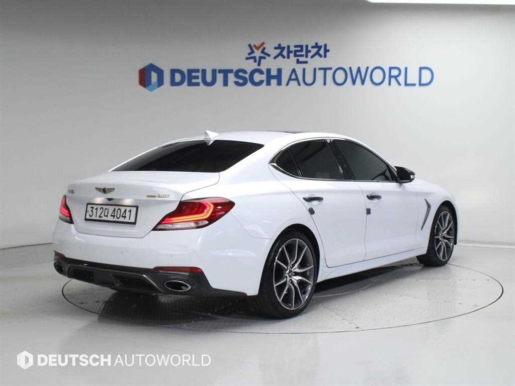 Genesis G70 - Vista 2