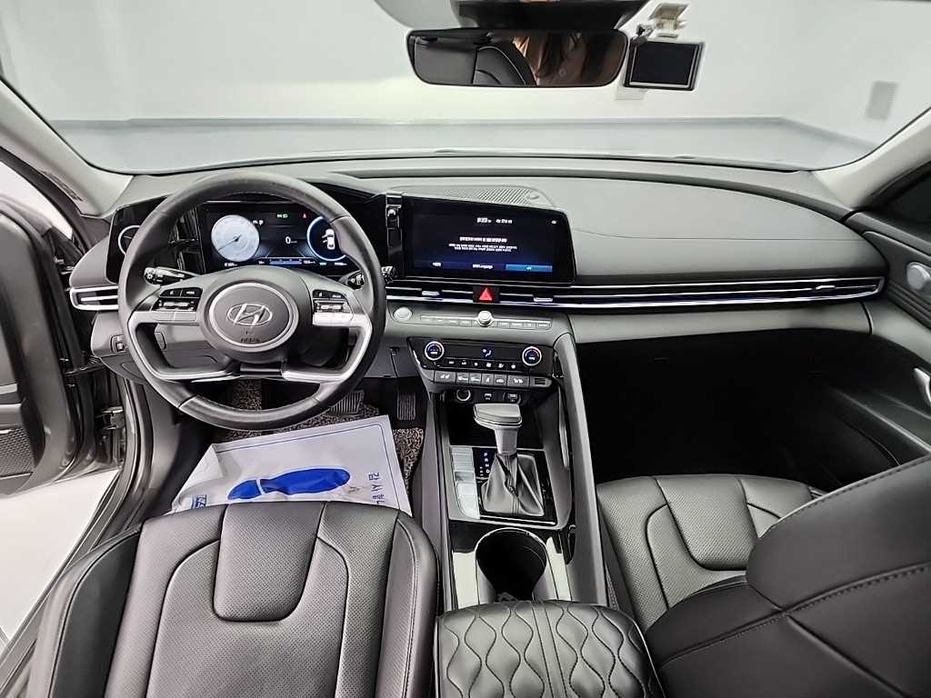 HYUNDAI Avante - Vista 7