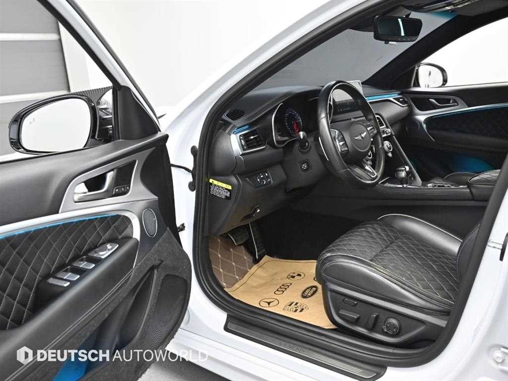 Genesis G70 - Vista 11