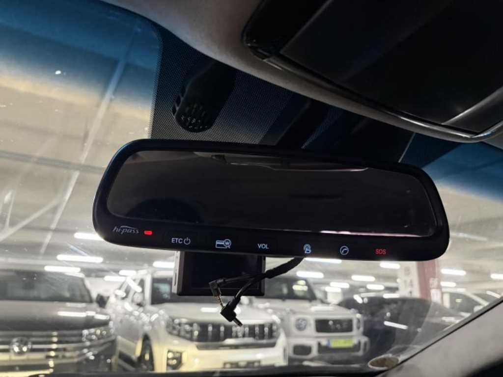 HYUNDAI Grandeur - Vista 12