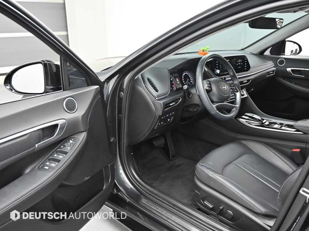 HYUNDAI Sonata - Vista 11