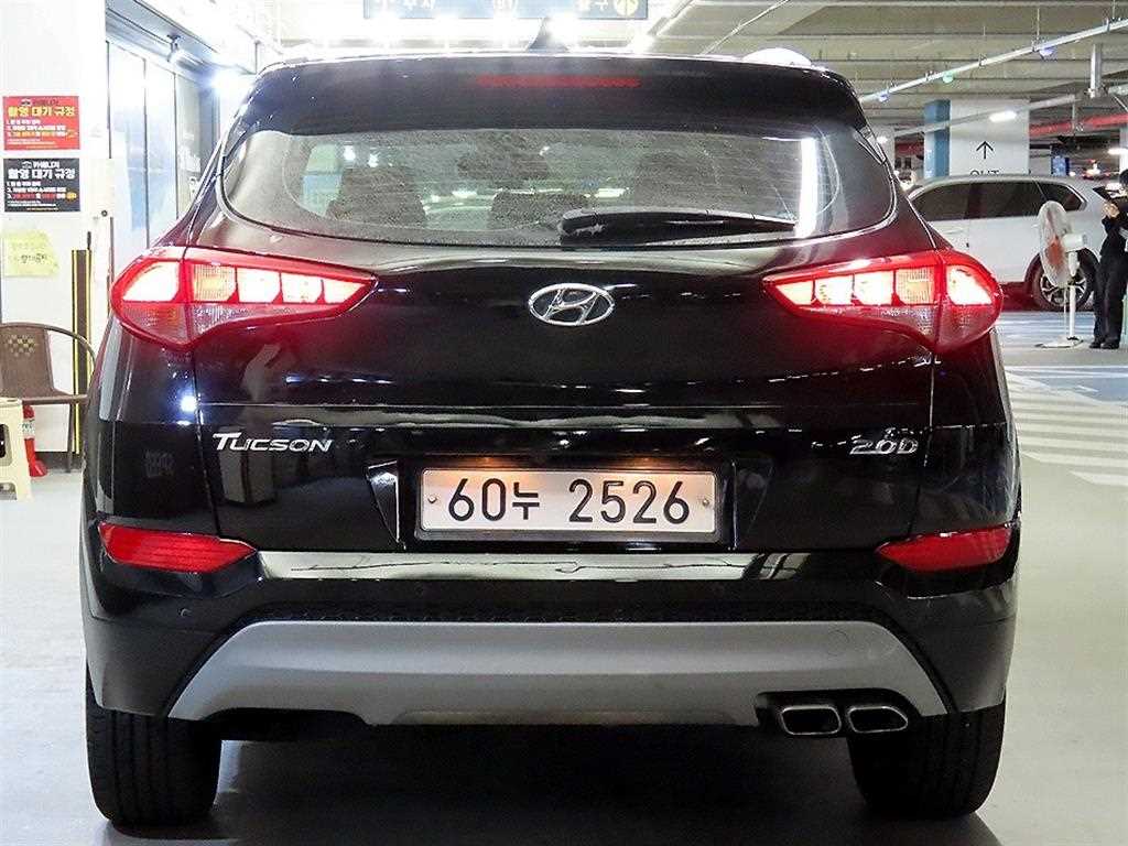 HYUNDAI Tucson - Vista 5
